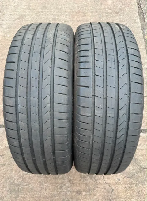 Background image for 2x Sommerreifen 215/55 R18 99V XL Hankook Ventus Prime 4 K135 DOT22 5,9-6,6mm