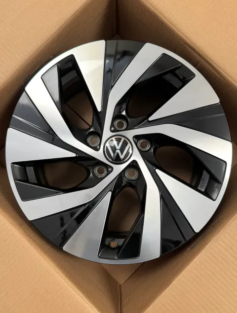 Background image for 1x Original VW Passat 3J B9 16 Zoll Alufelge Venezia 3J0601025S 7,0Jx16 ET43 TOP