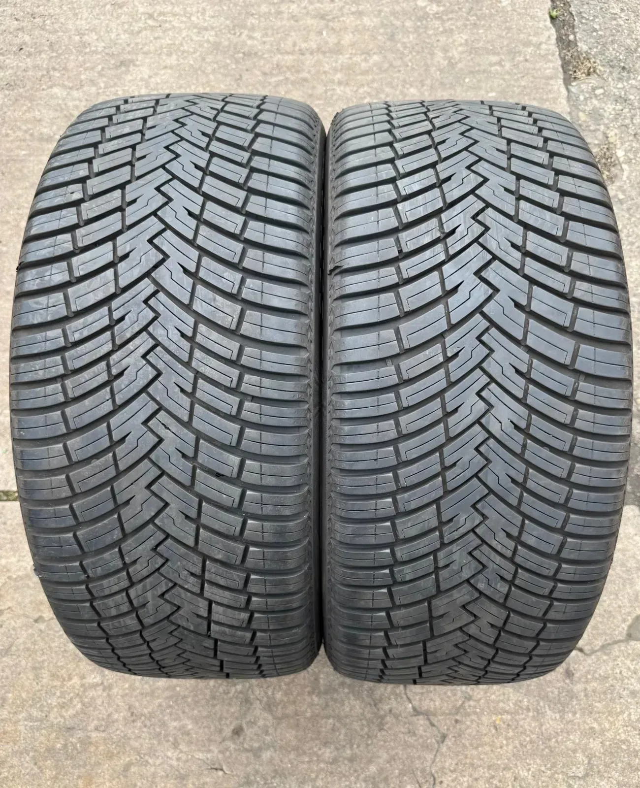 2x Allwetterreifen 245/40 R19 98Y XL Pirelli Cinturato AllSeason SF2 DOT23 7,2-7,6mm - Bild 1