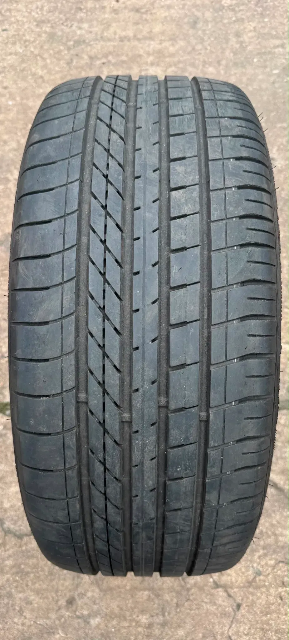 1x Sommerreifen 245/40 R19 98Y XL Goodyear Excellence RFT RSC * DOT20 5,4-5,8mm - Bild 1