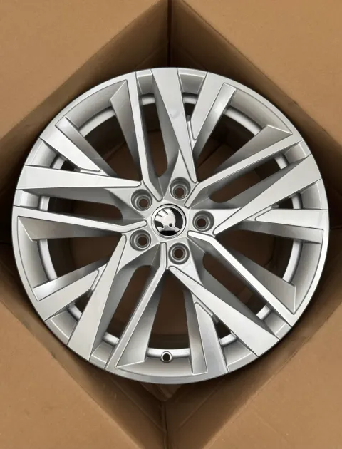 Background image for 1x Original Skoda Octavia IV NX 18 Zoll Alufelge Lerna 5E3601025BF 7,5Jx18 ET48 NEU