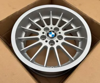 1x Original BMW 7er E38 18 Zoll  Alufelge Radialspeiche 32 1091990 8,0Jx18 ET20 TOP - Bild 2