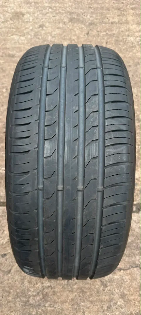 Background image for 1x Sommerreifen 225/40 R18 92Y XL Maxxis Premitra 5 HP5 * DOT24 5,8-6,1mm