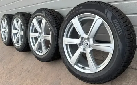 Background image for 4x Original Volvo XC90 II 19 Zoll Winterräder Alufelgen 31423021 DOT23 6,8-7,8mm