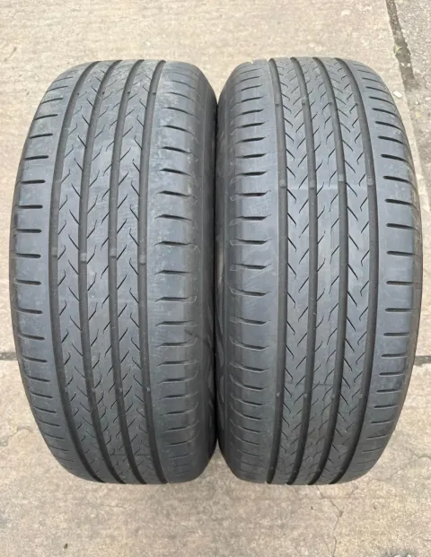 Background image for 2x Sommerreifen 235/60 R18 103W Continental Eco Contact 6Q MO DOT24 5,8-6,3mm