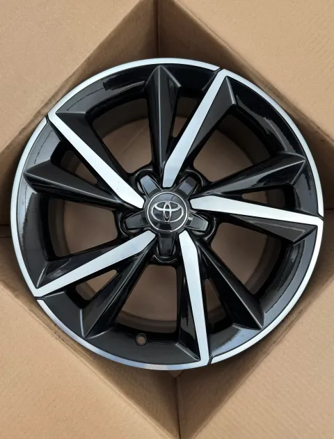 Background image for 1x Original Toyota Auris II Corolla VI E18 17 Zoll Alufelge PW457-02001 7Jx17 ET50