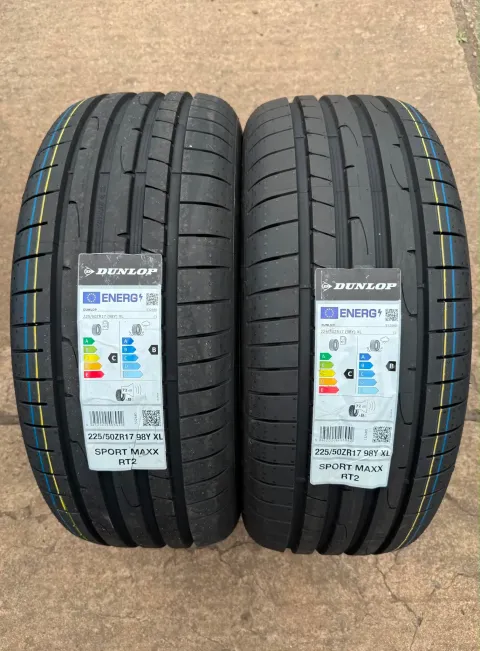 Background image for 2x Sommerreifen 225/50 ZR17 98Y XL Dunlop SP Sport Maxx RT2 DOT26 NEU