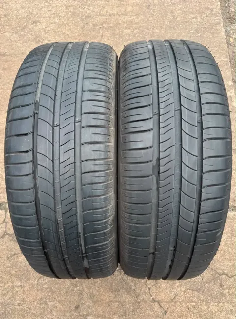Background image for 2x Sommerreifen 205/55 R16 91V Michelin Energy Saver + DOT19 5,9-6,4mm