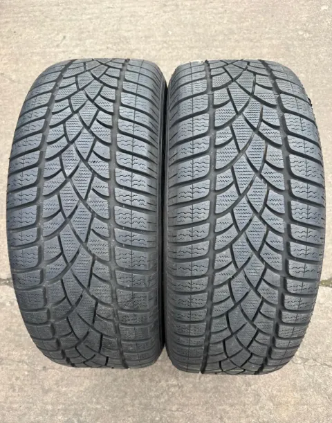Background image for 2x Winterreifen 225/55 R17 97H Dunlop SP Winter Sport 3D DSST RSC * DOT19 6,7-7,2mm