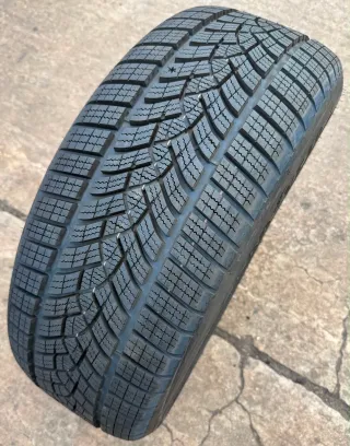 1x Winterreifen 225/55 R17 101H XL Goodyear UltraGrip Performance + (*) DOT22 8,8mm - Bild 2