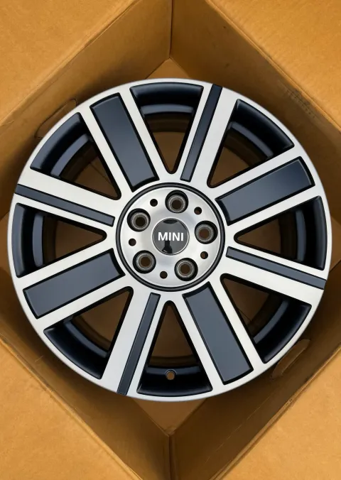 Background image for 1x Original Mini F55 F56 F57 18 Zoll Alufelge Yours Britsish Spoke 820 6888078 7,0JX18 ET54 NEU