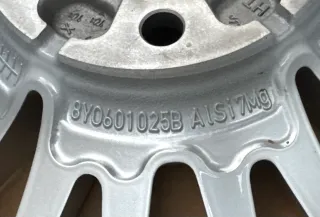 1x Original Audi A3 S3 8Y 17 Zoll Alufelge Vielspeichen-Design 8Y0601025B 8,0Jx17 ET46 TOP - Bild 4