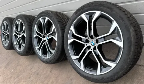 Background image for 4x Original BMW X5 G05 X6 G06 21 Zoll Sommerräder Y Speiche 744 6883761/62 RSC DOT23 NEU