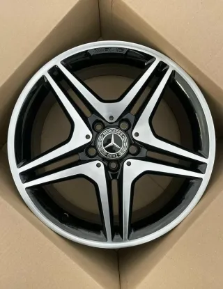 1x Original Mercedes A W176 B W246 CLA C117 X117 18 Zoll AMG Alufelge A1764010302 NEU - Bild 1