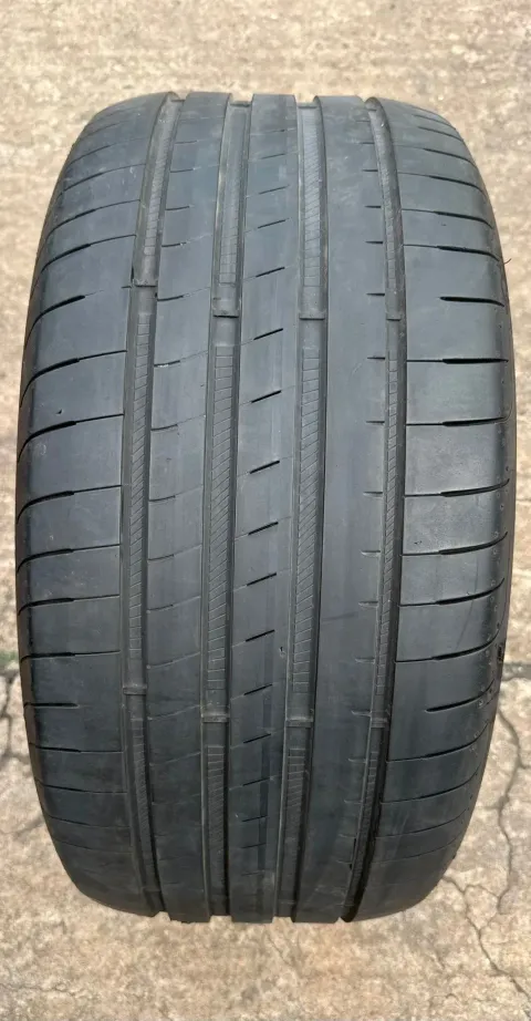 Background image for 1x Sommerreifen 275/35 R19 100Y XL Goodyear Eagle F1 Asymmetric 3 * DOT21 5,7-6mm