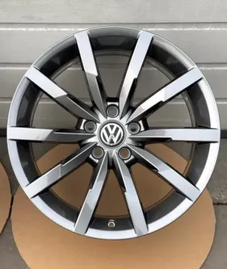 4x Original VW Passat 3G B8 18 Zoll Alufelgen Monterrey 3G0601025Q 8,0JX18 ET44 NEU - Bild 2
