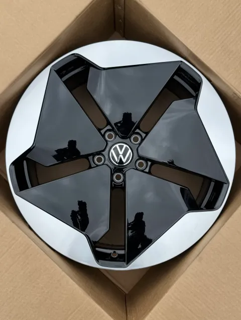 Background image for 1x Original VW ID.3 20 Zoll Alufelge Sanya 10A601025AA 8,0JX20 ET47 NEU