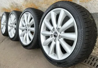 4x Original Mini Cooper S 17 Zoll Winterräder Cosmos Spoke 499 Runflat DOT18 7-8mm - Bild 1