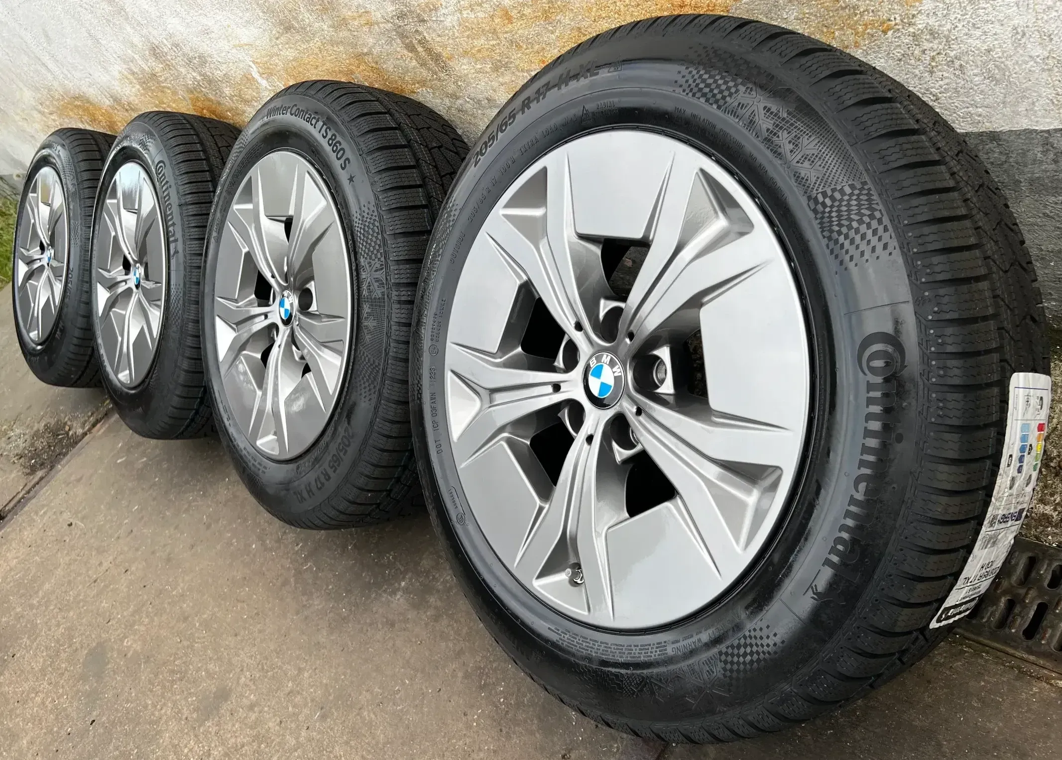 4x Original BMW X1 iX1 U11 X2 U10 17 Zoll Winterräder Sternspeiche 864 6898036 NEU - Bild 1