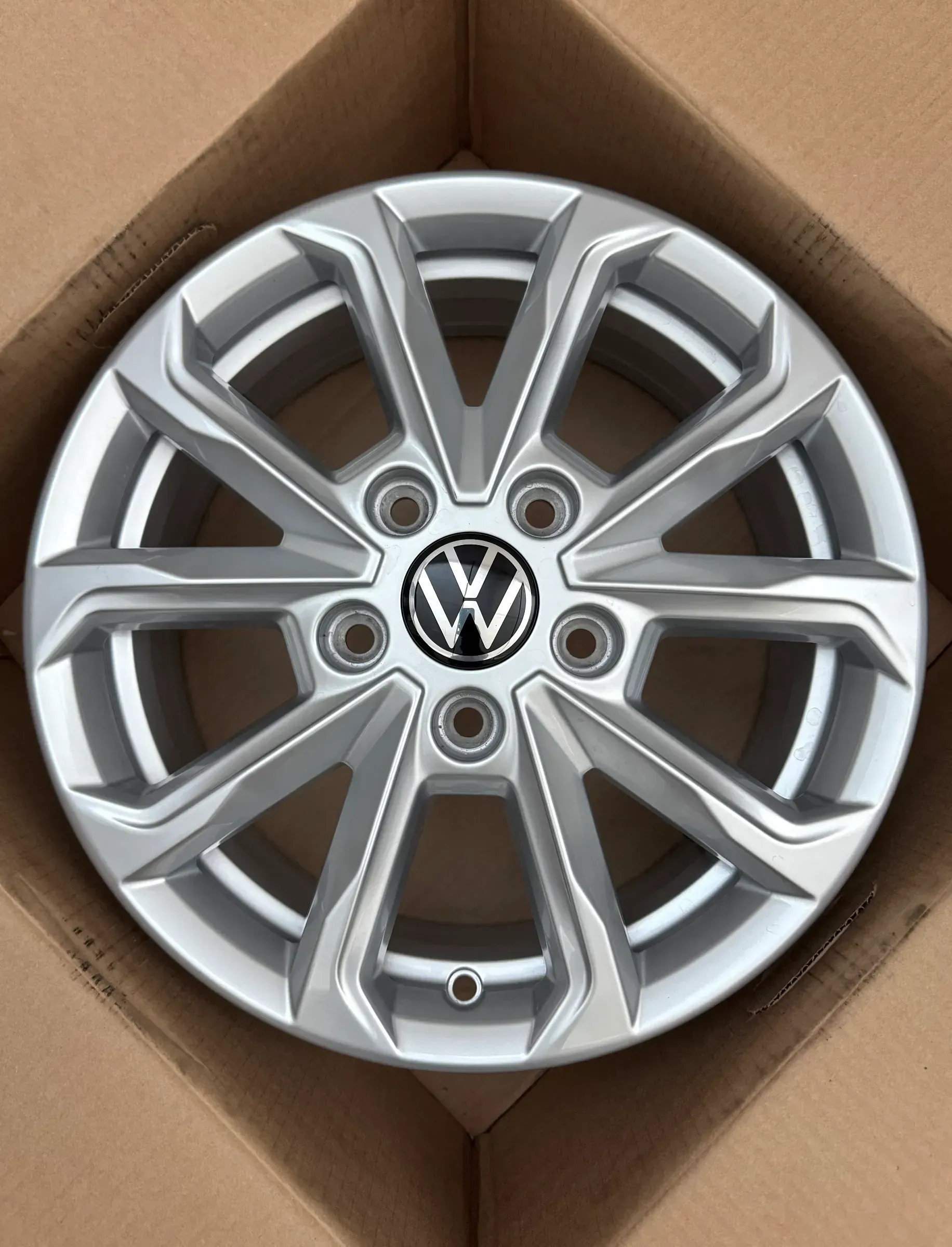 1x Original VW T7 7T 16 Zoll Alufelge Sykarus 7T0602025 6,5Jx16 ET60 NEU - Bild 1