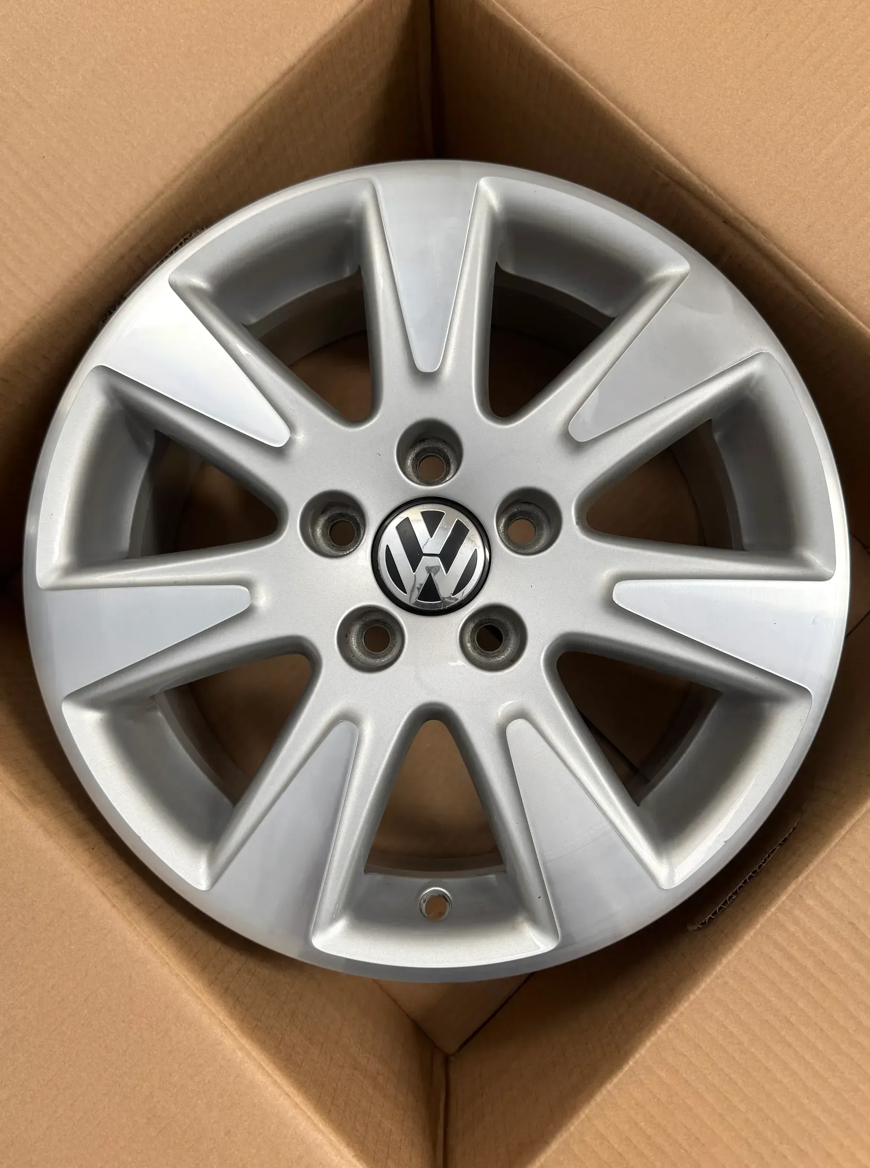 1x Original VW Passat 3C B6 Eos 1F 16 Zoll Alufelge Catalunya 3C0601025AE 7,0Jx16 ET45 - Bild 1