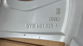 1x Original Audi A3 S3 8Y 17 Zoll Alufelge 5-Arm-Design 8Y0601025A 8,0Jx17 ET46 TOP - Bild 4