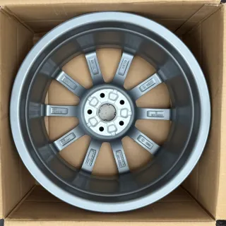 1x Original Audi A3 S3 8V 18 Zoll Alufelge S Line 8V0601025AM 7,5JX18 ET51 NEU - Bild 3