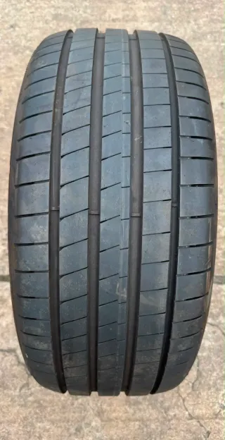 Background image for 1x Sommerreifen 235/40 R18 95Y XL Goodyear Eagle F1 Asymmetric 6 DOT22 6,3-7mm