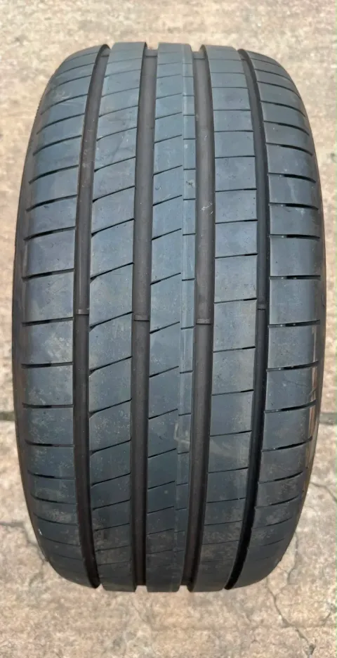 Background image for 1x Sommerreifen 235/40 R18 95Y XL Goodyear Eagle F1 Asymmetric 6 DOT22 6,3-7mm