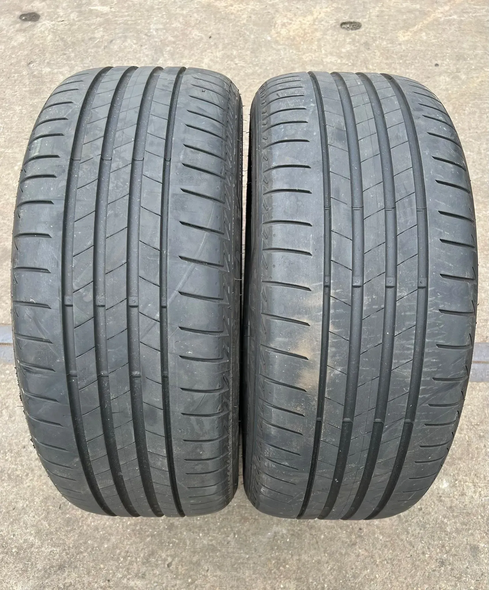 2x Sommerreifen 225/50 R17 98Y XL Bridgestone Turanza T005 * DOT24 5,3-5,9mm - Bild 1