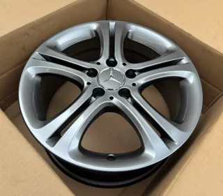1x Original Mercedes A W176 B W246 CLA C117 17 Zoll Alufelge A2464011002 7,5JX17 ET52,5 NEU - Bild 2