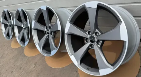 Background image for 4x Original Audi A5 S5 F5 8W 20 Zoll Alufelgen Rotor 2 8W0601025CF 9,0JX20 ET34 NEU