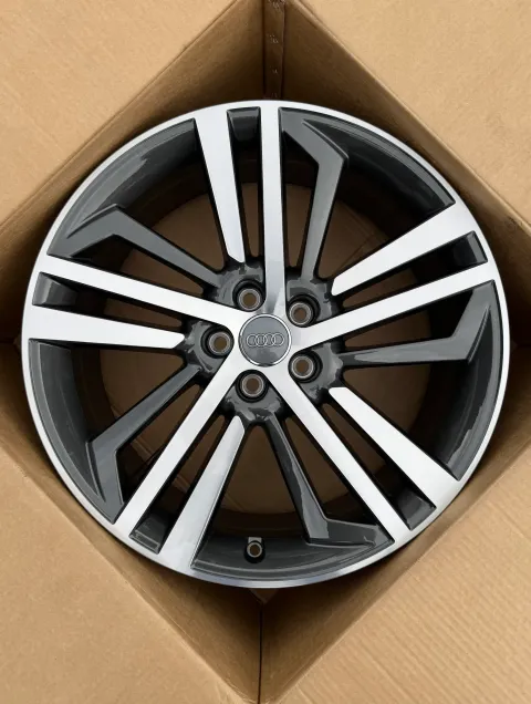 Background image for 1x Original Audi Q5 SQ5 FY 20 Zoll S Line Alufelge 80A601025F 8,0JX20 ET39 NEU