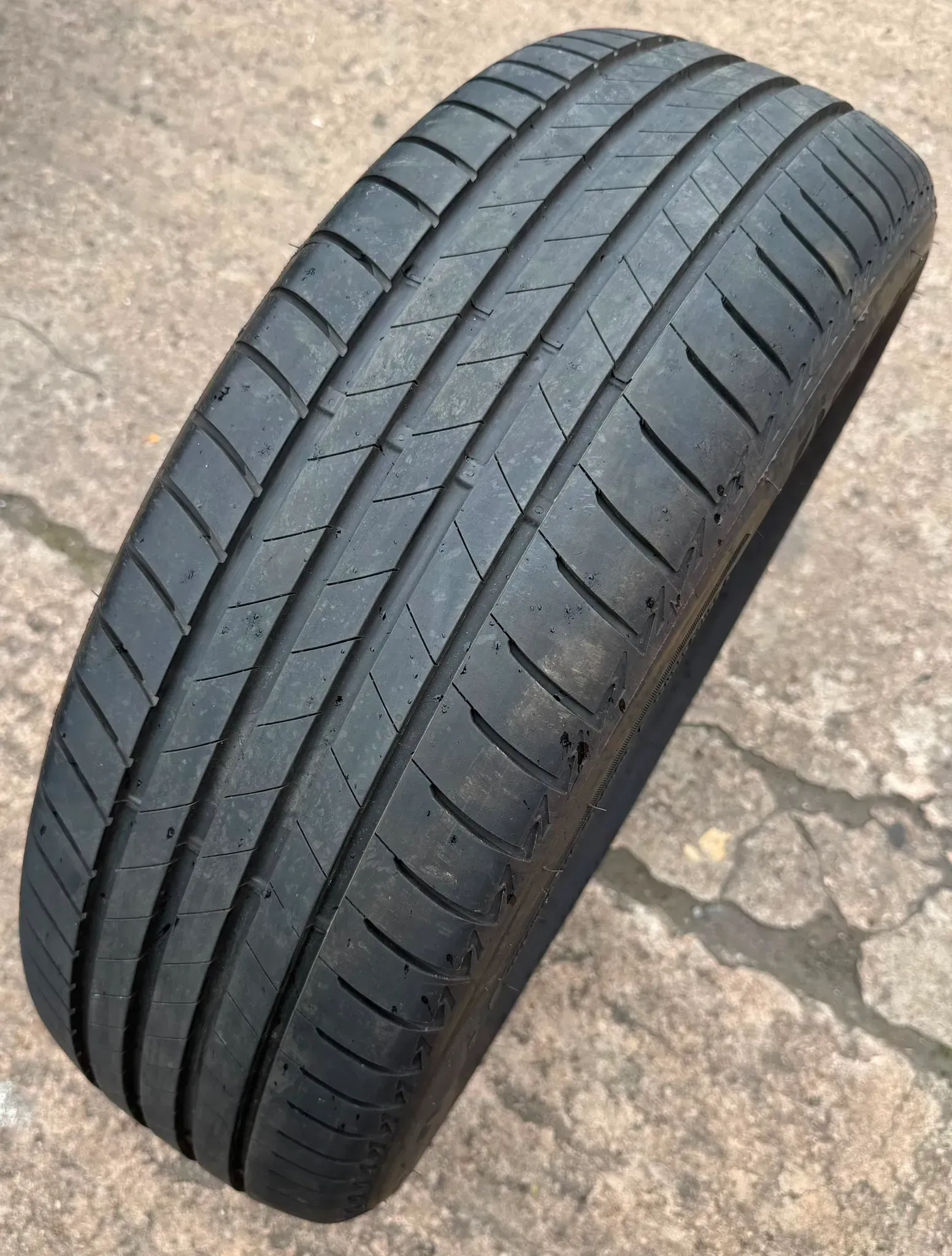1x Sommerreifen 215/60 R17 96H Bridgestone Turanza T005 DOT22 6,6-6,8mm - Bild 1