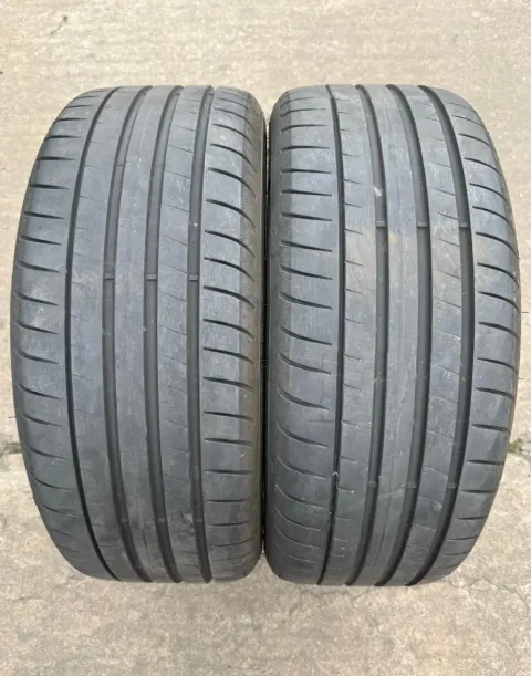 Background image for 2x Sommerreifen 225/45 R17 91W Goodyear Eagle F1 Asymmetric 3 DOT22 5,5-5,9mm