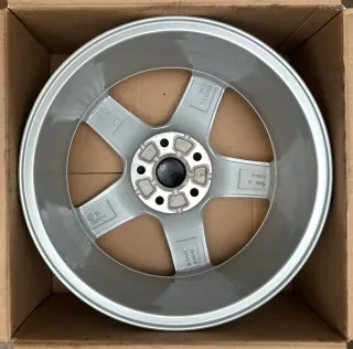 1x Original VW Scirocco 1K8 17 Zoll Alufelge Aspen 1K8071197A 6,5Jx17 ET39 NEU - Bild 3