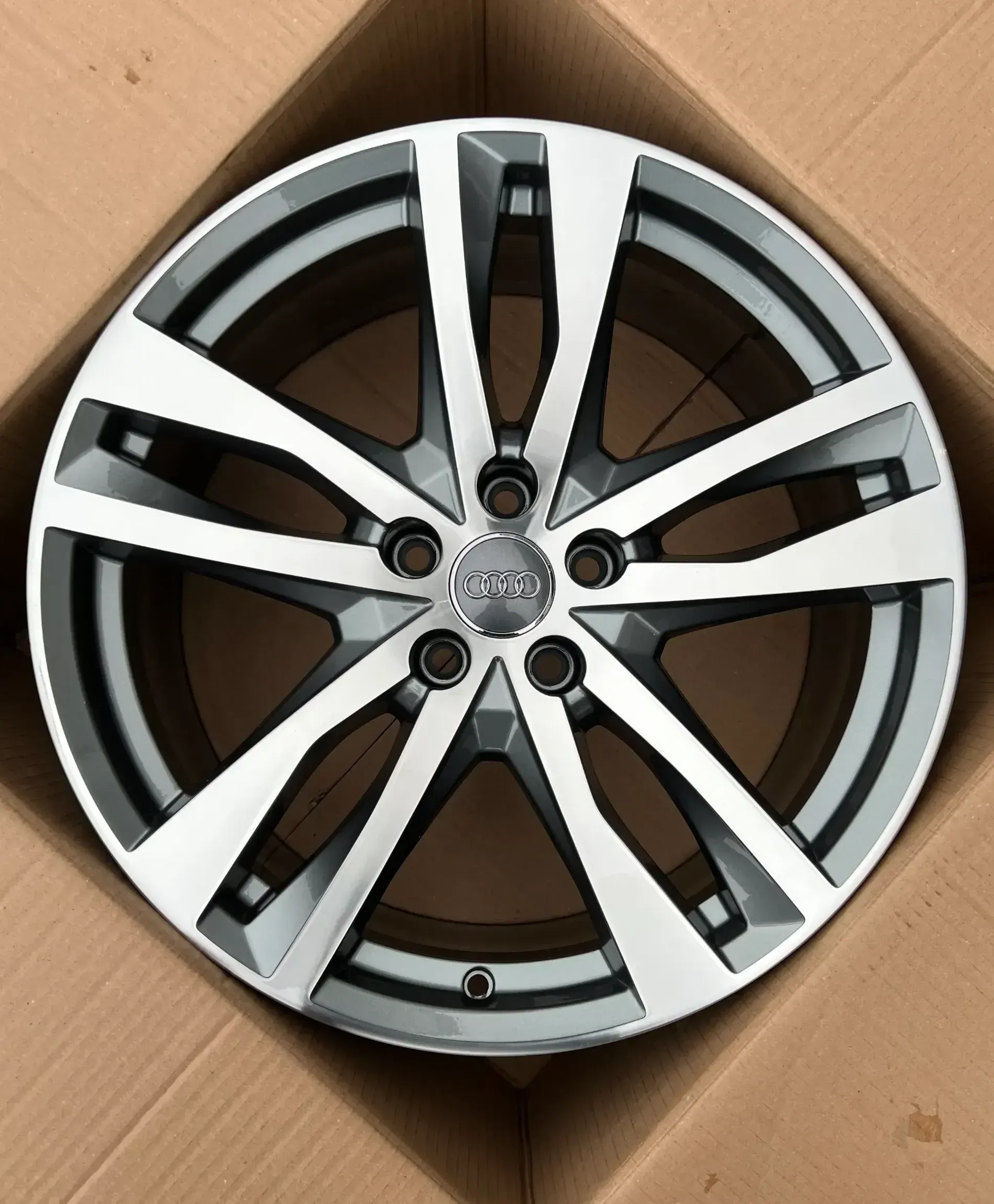 1x Original Audi A6 S6 4K C8 19 Zoll Alufelge 4K0601025H S LINE 8,5Jx19 ET40 NEU - Bild 1