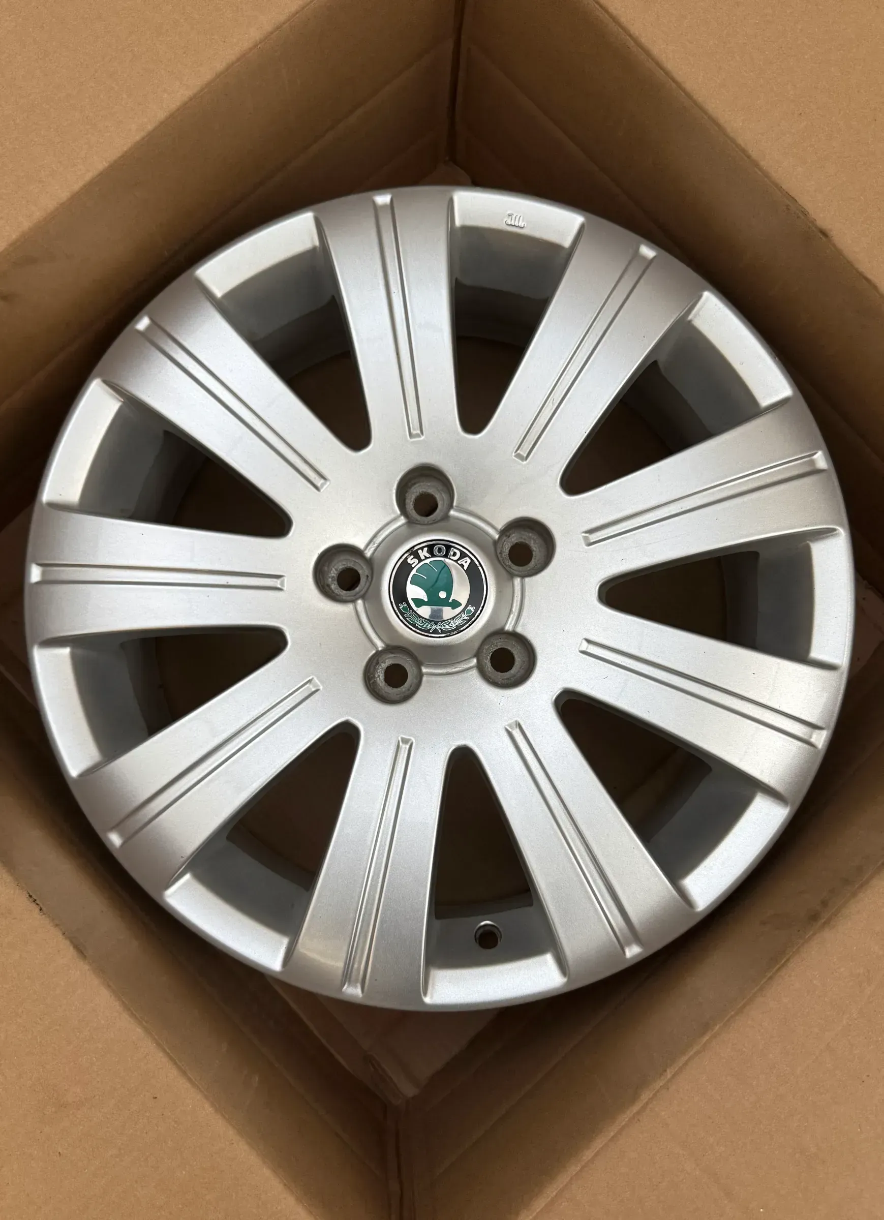 1x Original Skoda Superb II 3T 17 Zoll Alufelge Flash 3T0601025J 6,0JX17 ET45 - Bild 1