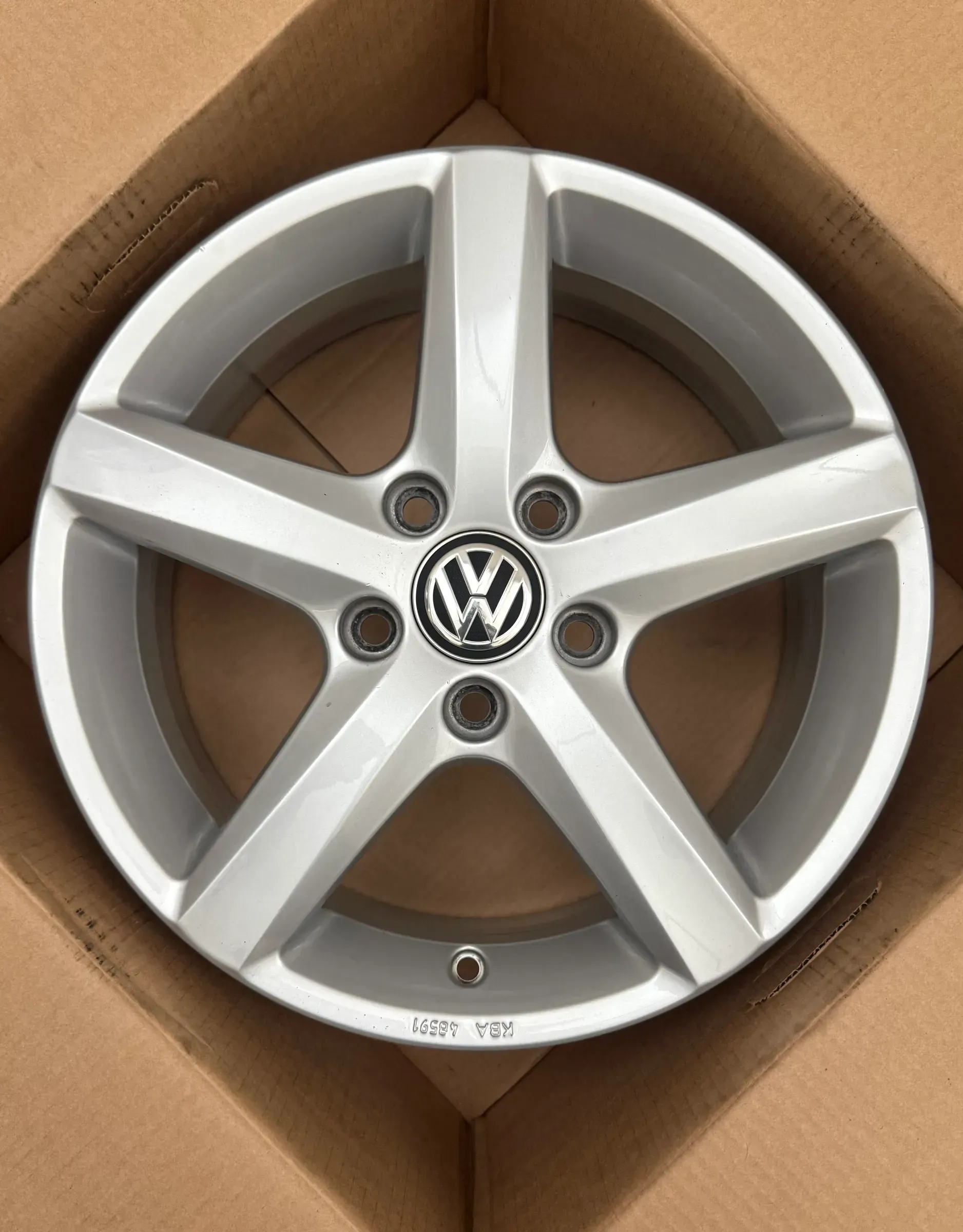 1x Original VW Golf VII 5G 16 Zoll Alufelge Aspen 5G0071496 6,0JX16 ET48 TOP - Bild 1