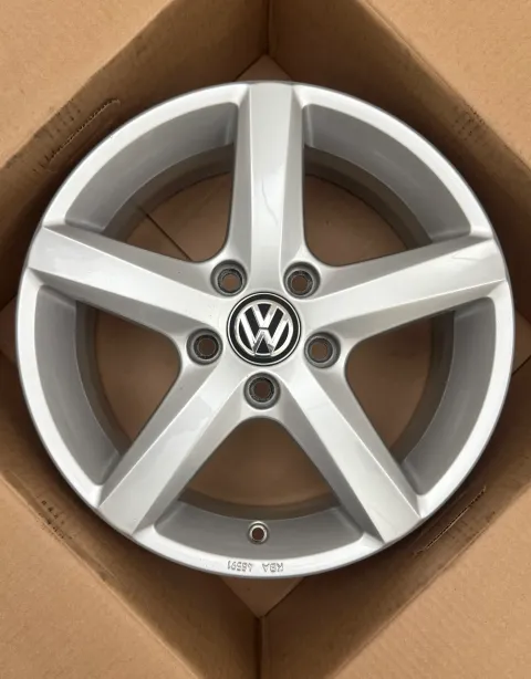 Background image for 1x Original VW Golf VII 5G 16 Zoll Alufelge Aspen 5G0071496 6,0JX16 ET48 TOP