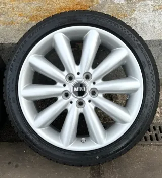 4x Original Mini Cooper S 17 Zoll Winterräder Cosmos Spoke 499 Runflat DOT18 7-8mm - Bild 2