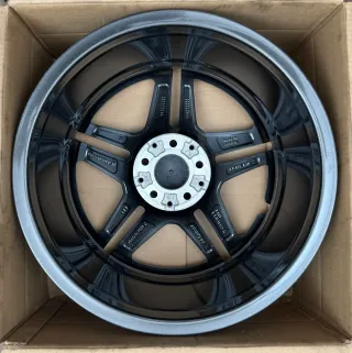 1x Original Mercedes C Klasse W205 A205 C205 S205 18 Zoll AMG Alufelge A2054019600 8,5Jx18 ET49 HA - Bild 3