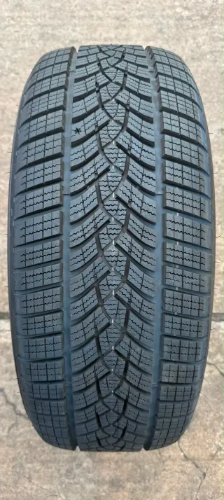 1x Winterreifen 225/55 R17 101H XL Goodyear UltraGrip Performance + (*) DOT22 8,8mm - Bild 1