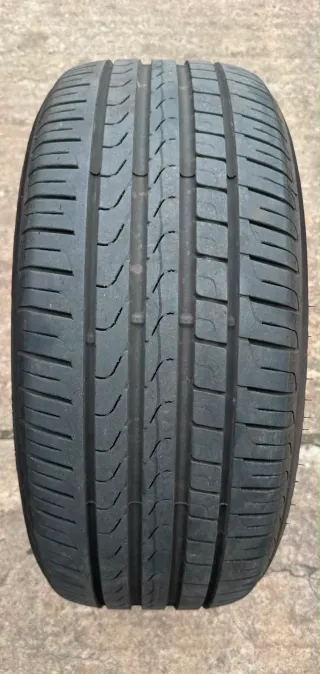 Background image for 1x Sommerreifen 225/50 R17 94W Pirelli Cinturato P7 DOT21 5,5-6mm