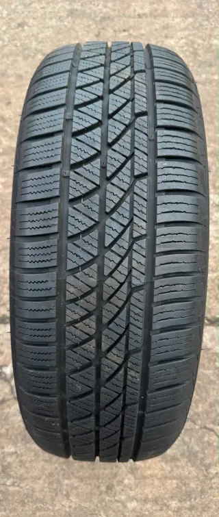Background image for 1x Allwetterreifen 205/60 R16 92H Hankook Kinergy 4S H740 DOT25 7,2-7,7mm