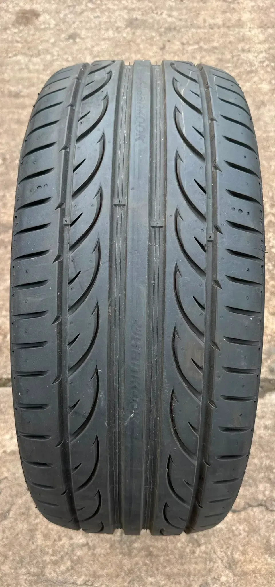 1x Sommerreifen 225/45 R17 94Y XL Hankook Ventus V12 EVO 2 K120 DOT23 6,5-7,5mm - Bild 1
