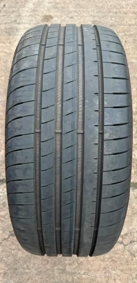 Background image for 1x Sommerreifen 245/45 R18 100Y XL Goodyear Eagle F1 Asymmetric 3 * DOT20 6,1-6,4mm