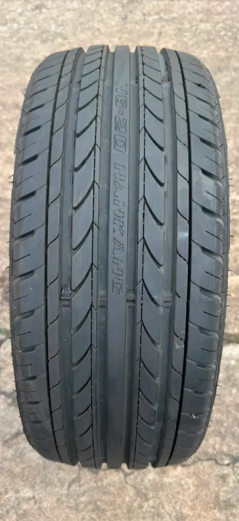 Background image for 1x Sommerreifen 185/35 R17 82V XL Nankang Noble Sport NS-20 DOT21 6,6-7,7mm
